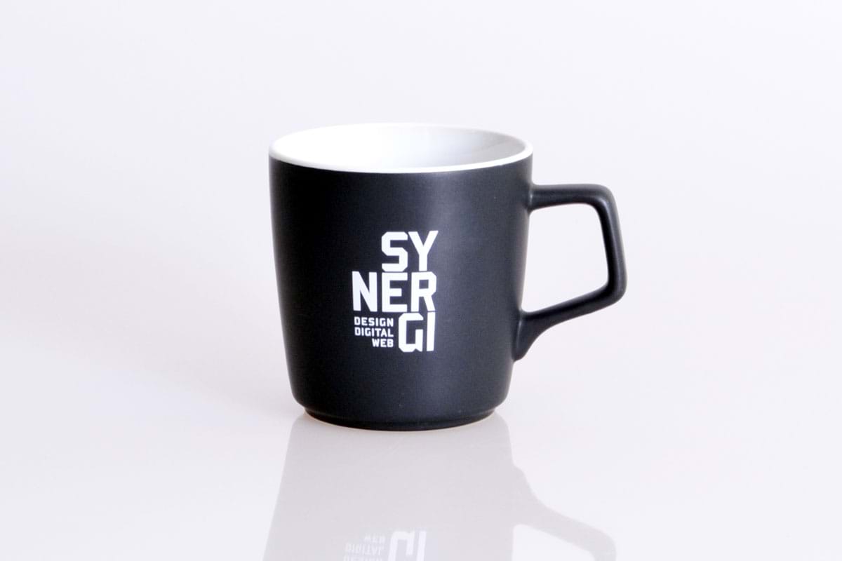 Kop Med Logo Merchandise 1200X800 01